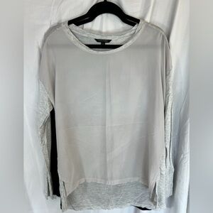 Bundle 2 Banana Republic Tops Gray and Black Women's Tops